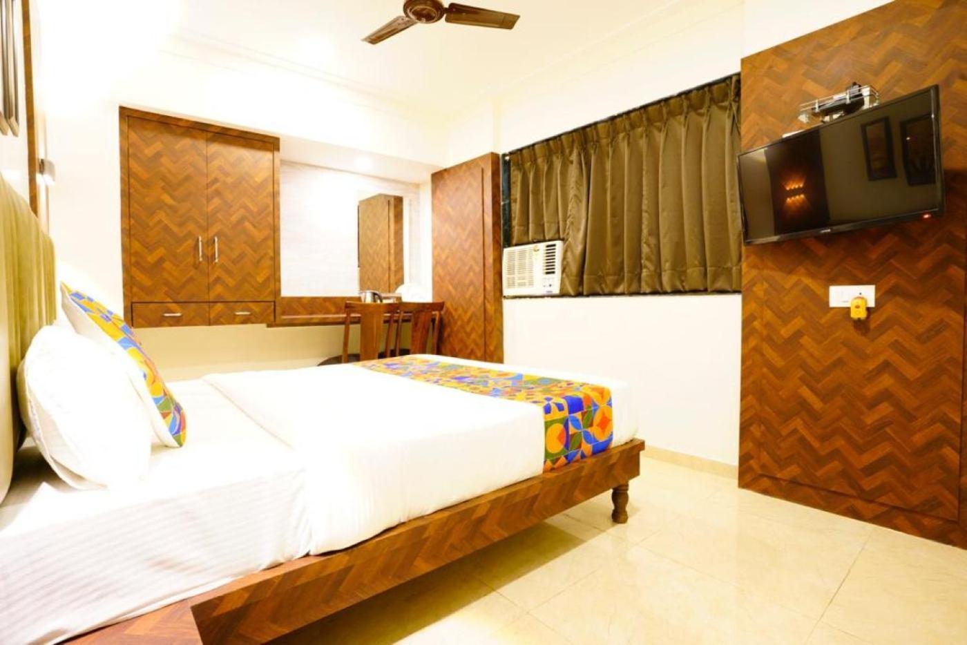 Hotel Diamora Residency ターネー エクステリア 写真